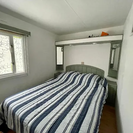 Atypical Mobile 4 Bedrooms 2 Bathrooms - Family Jf02